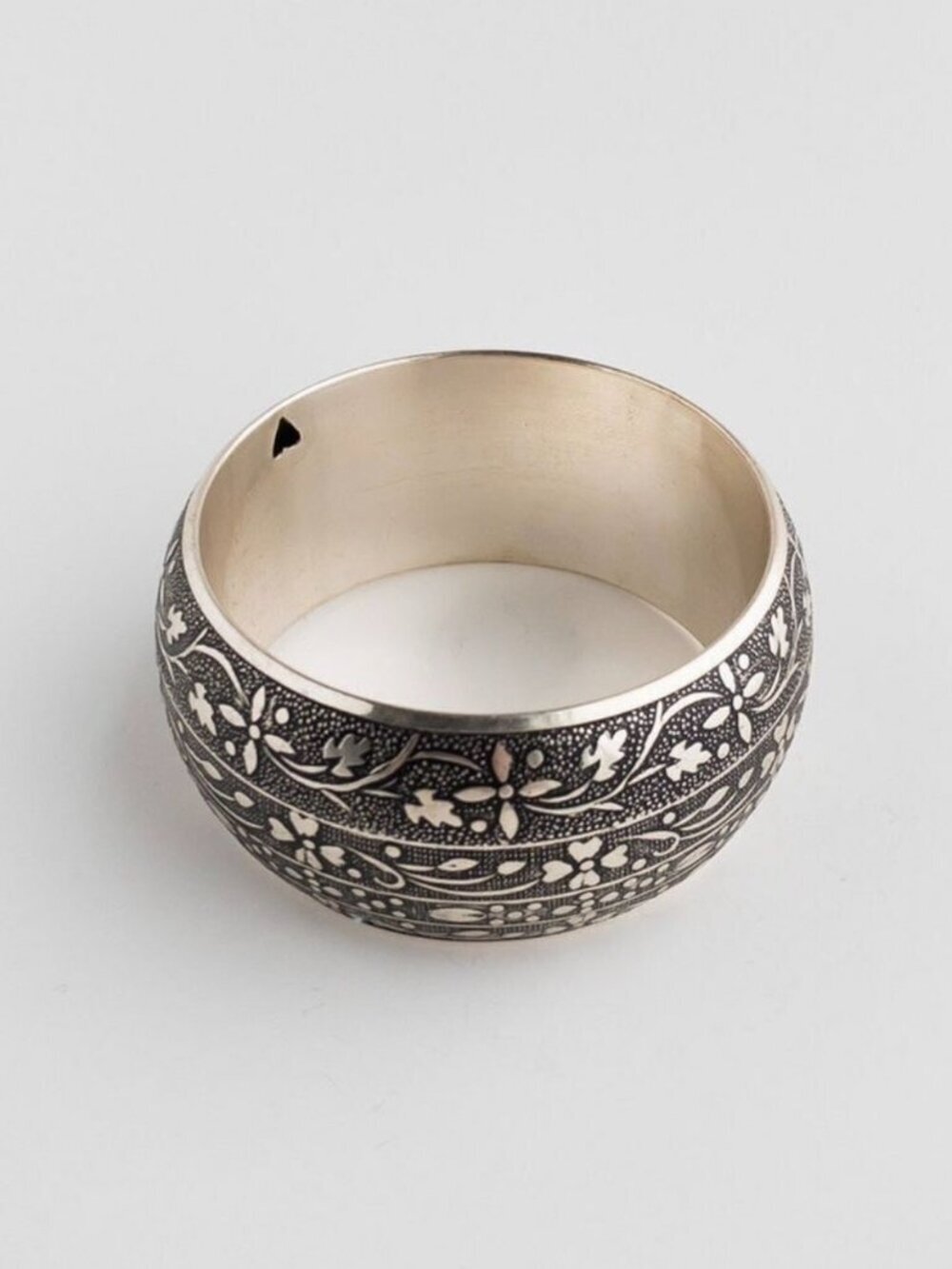 Vintage Silver Plated Wide Floral Engraved Cuff Bangle Statement Bracelet - Picture 8 of 13